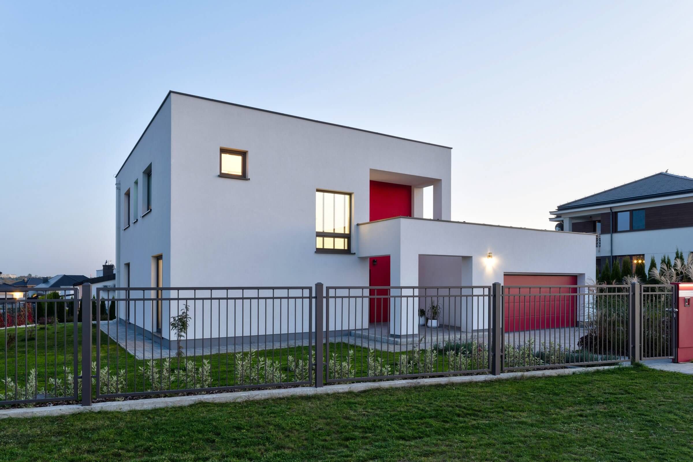 Zaunsysteme – Aluminium oder Stahl? Ein Vergleich der Lösungen
